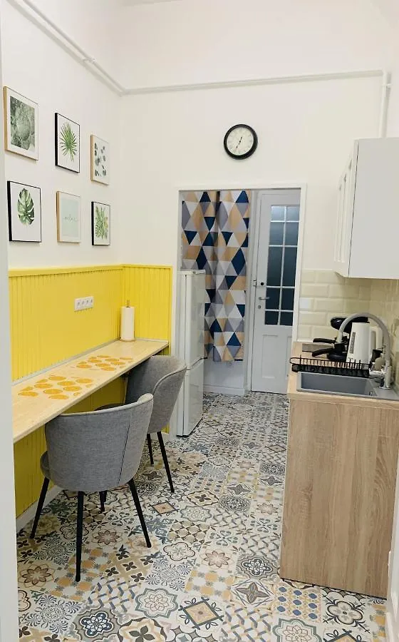 Margaret Boulevard Apartment - With Balcony Budapest Hungary