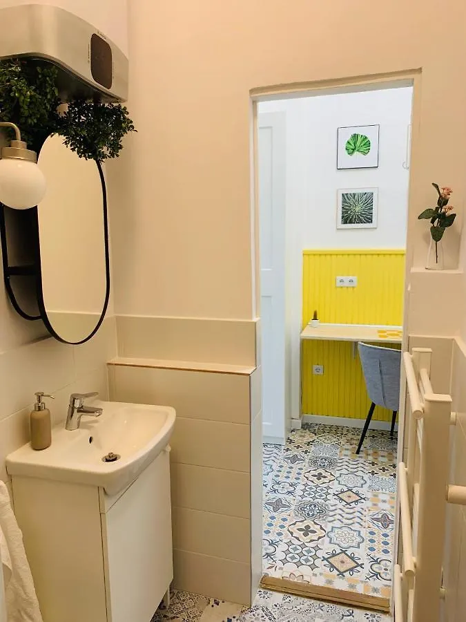 Margaret Boulevard Apartment - With Balcony Budapest