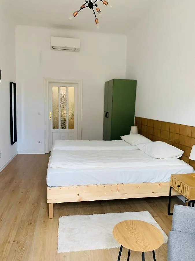 Margaret Boulevard Apartment - With Balcony Budapest
