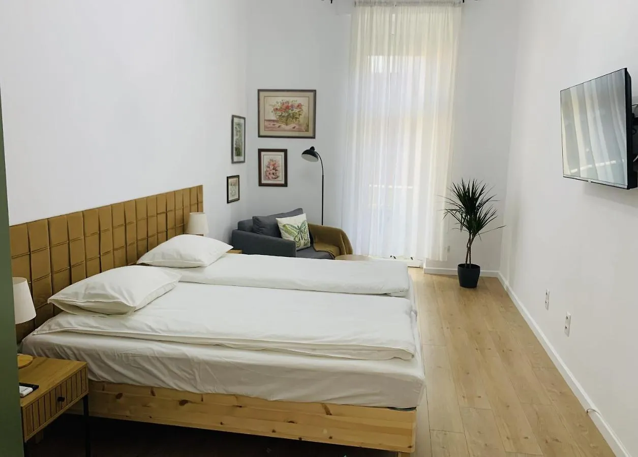 Margaret Boulevard Apartment - With Balcony Budapest