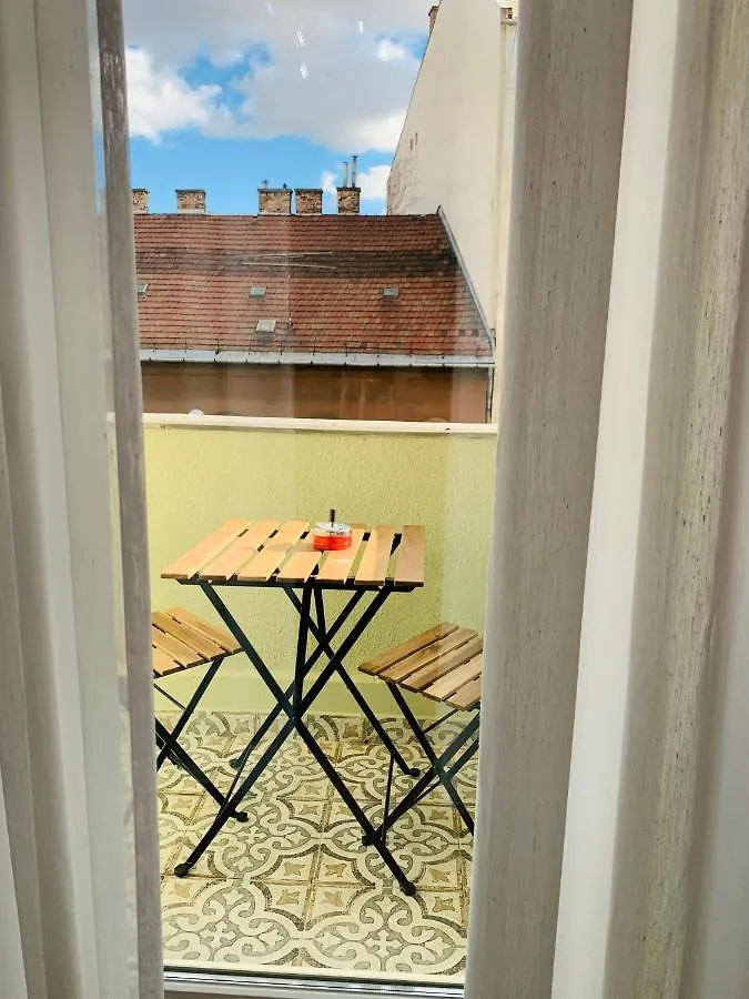 Margaret Boulevard Apartment - With Balcony Budapest